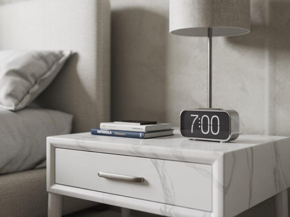 elegancki stolik do sypialni