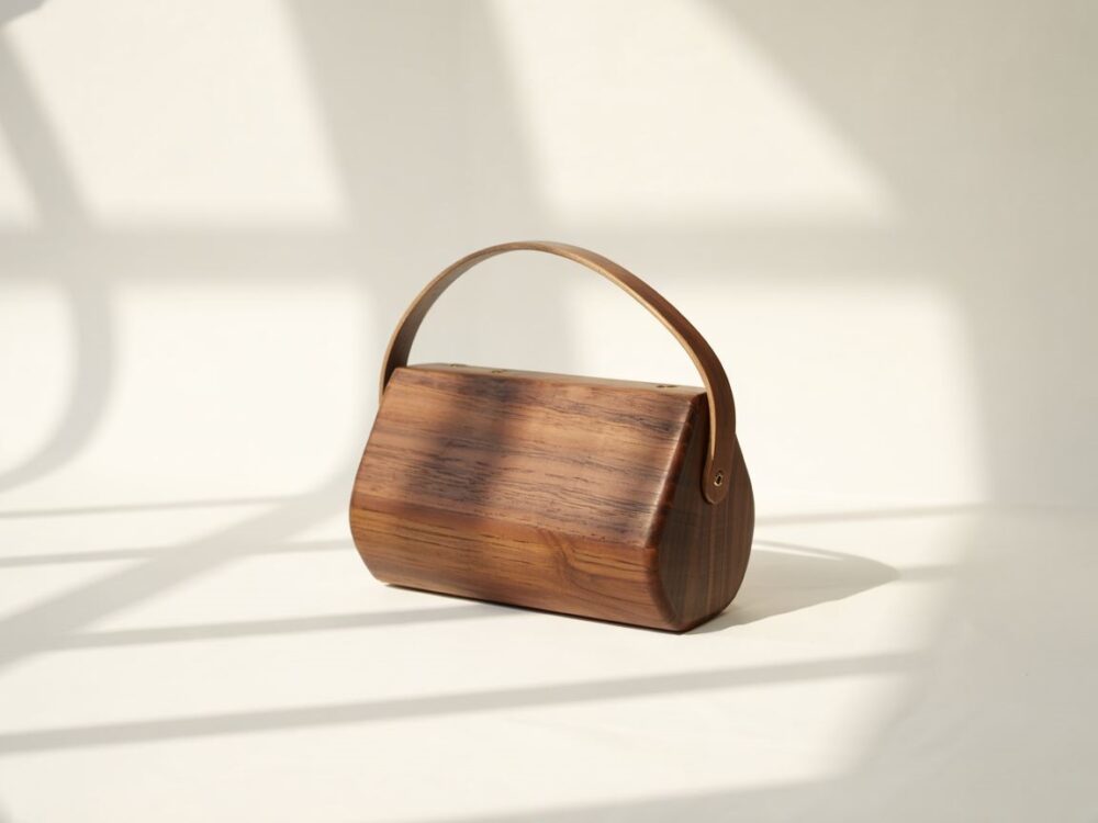 minimalistyczna torebka drewniana