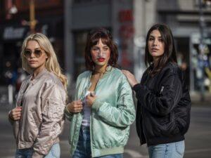 modne damskie bomberki