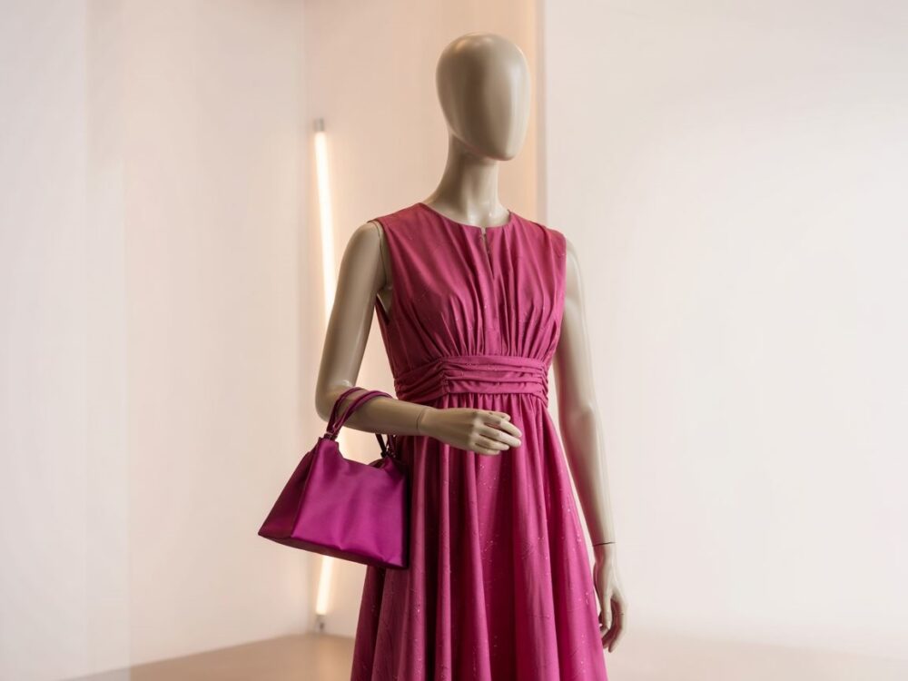 modny dodatek do sukienki