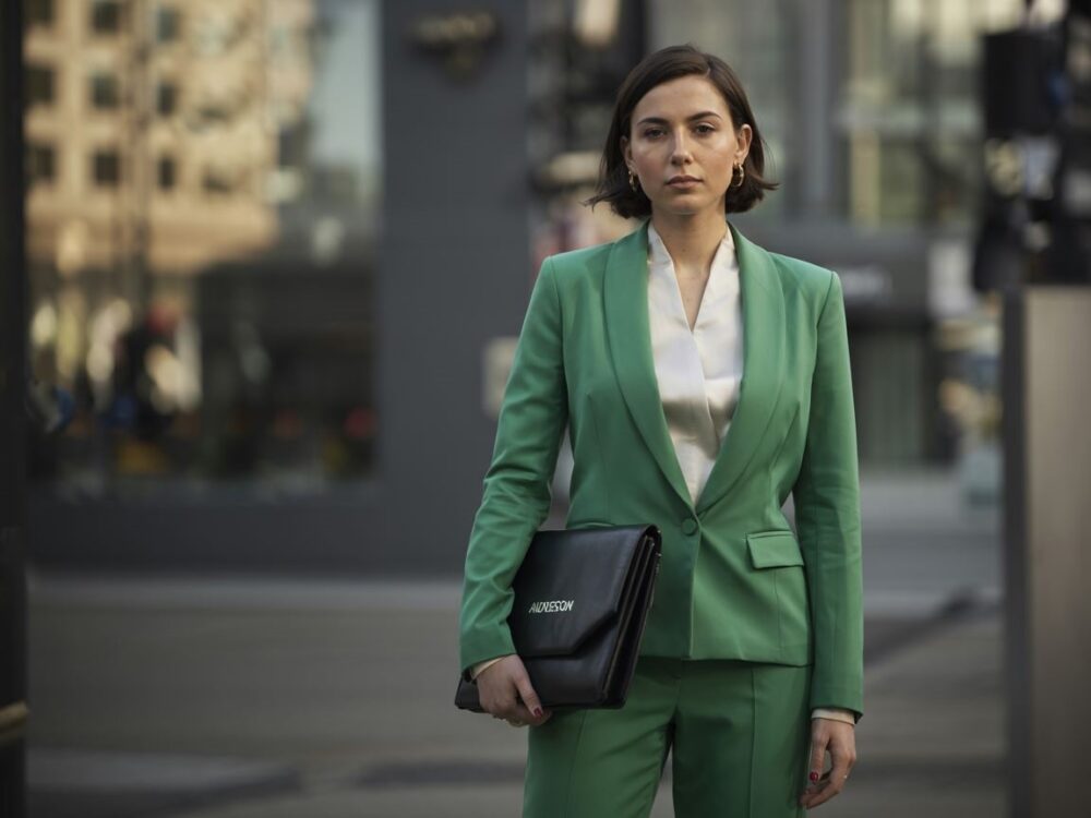 nowoczesny strój biznesowy dla kobiet