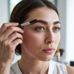 stylizacja brwi mydłem