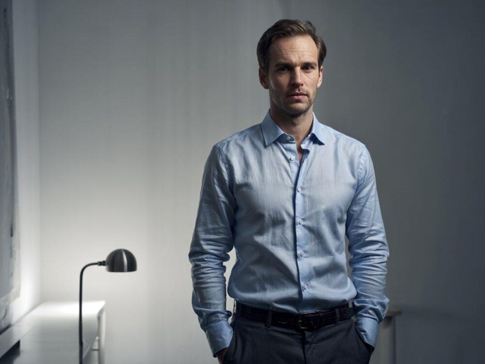 stylizacja męska z koszulą