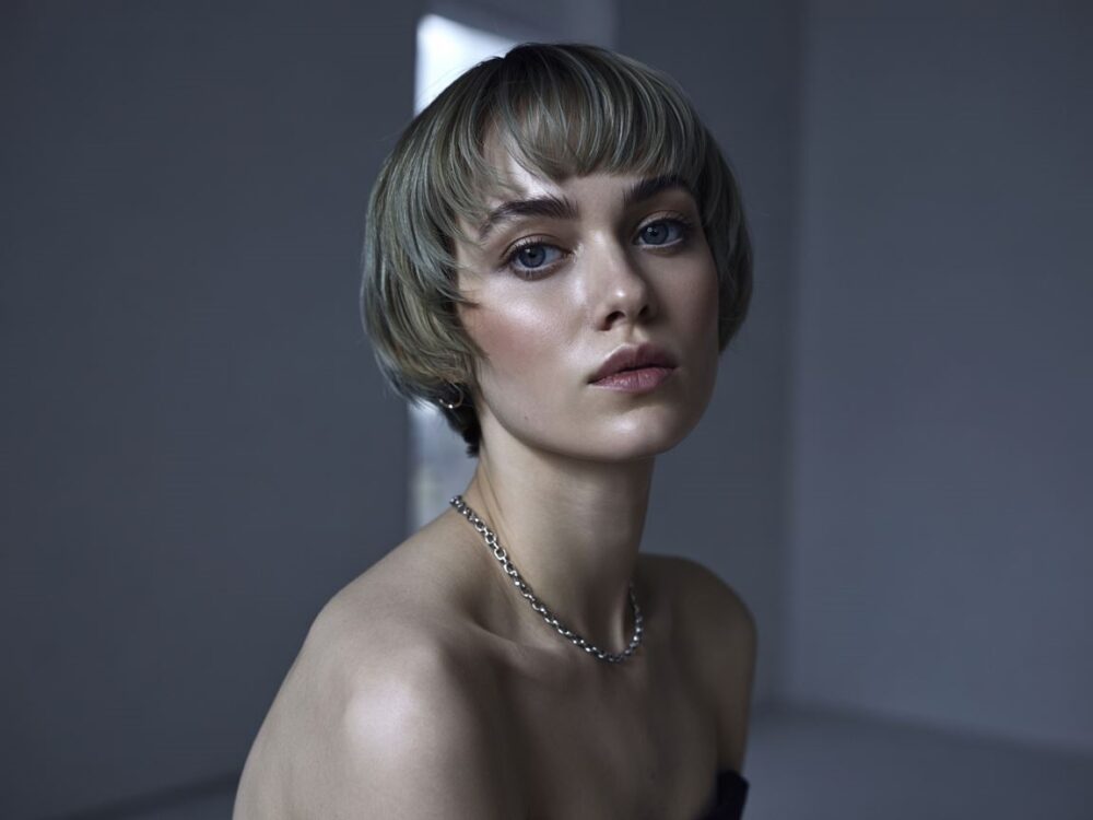 stylizacja włosów dla okrągłej twarzy