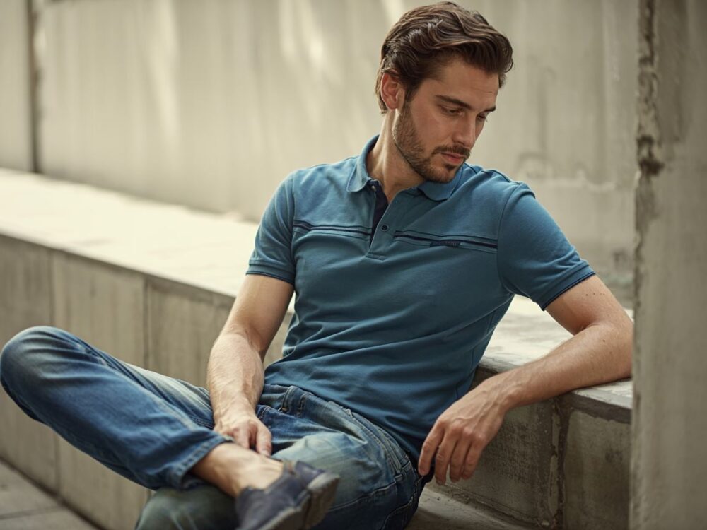 stylowy mężczyzna polo