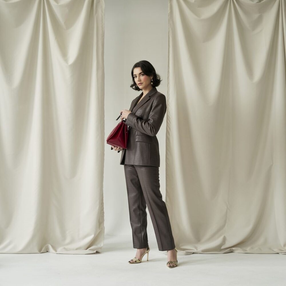 torebka pasująca do złotych butów